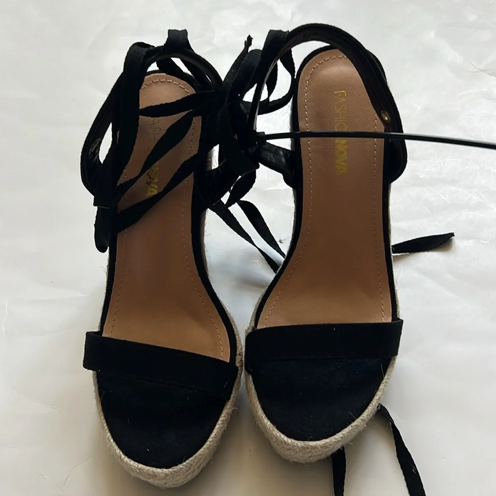 Fashion Nova Get On My Level Wedges - Black - Picture 14 of 15
